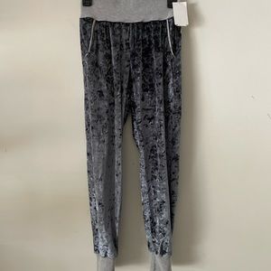 M ACTIVEWEAR. Ladies size S velvet sweatpants pants. Made in Colombia.